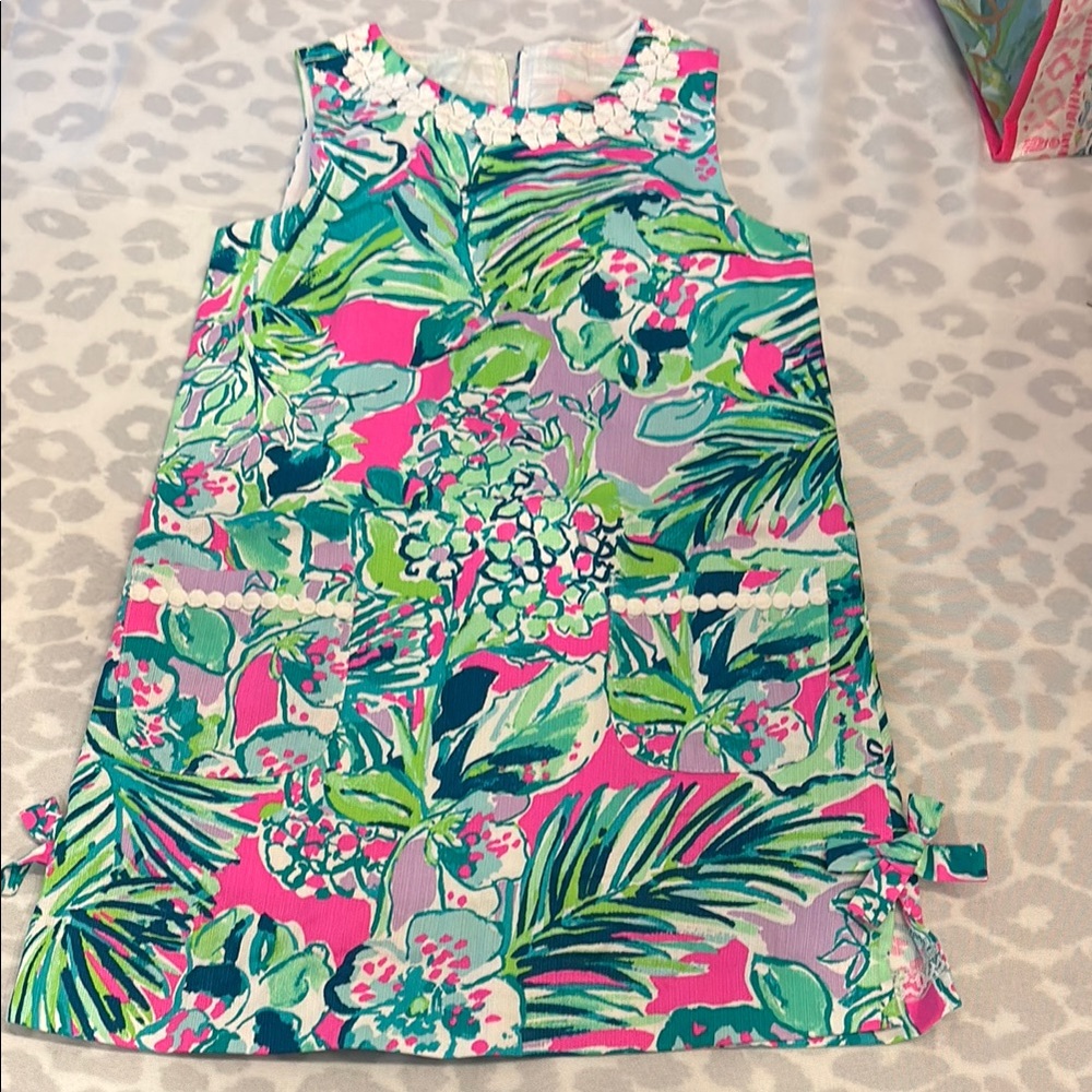 Vibrant Sleeveless Tropical Dress- Lilly Pulitzer